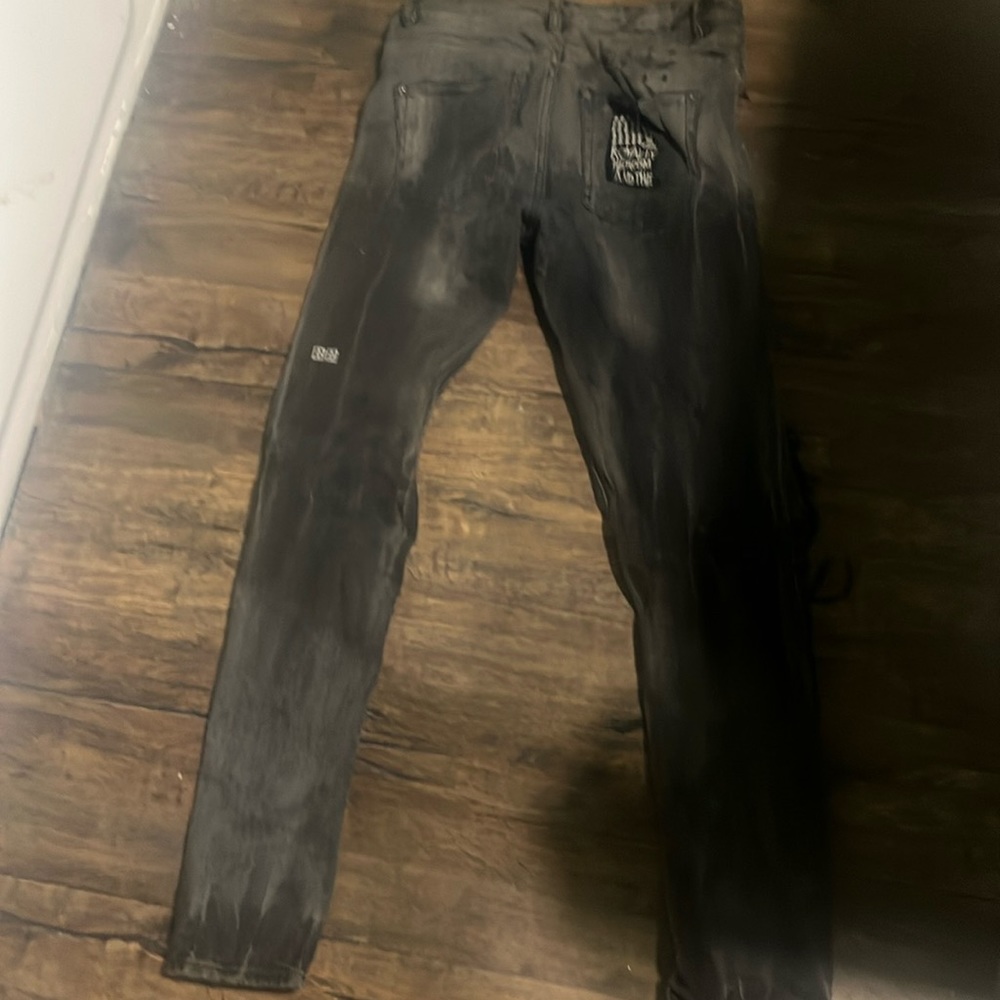 These are ksubis jus got them and there a size 30